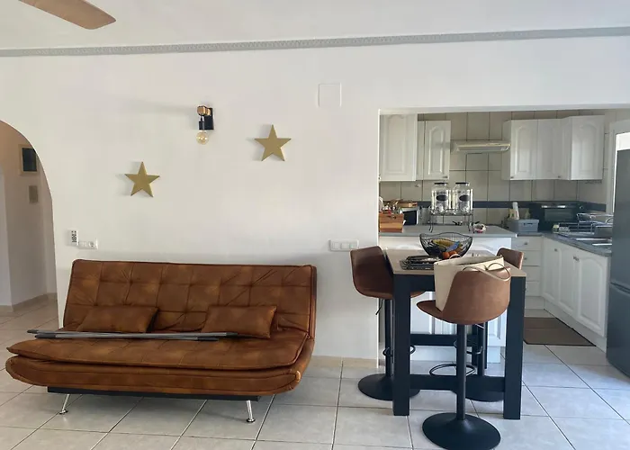 Вилла Casa El Mirador *